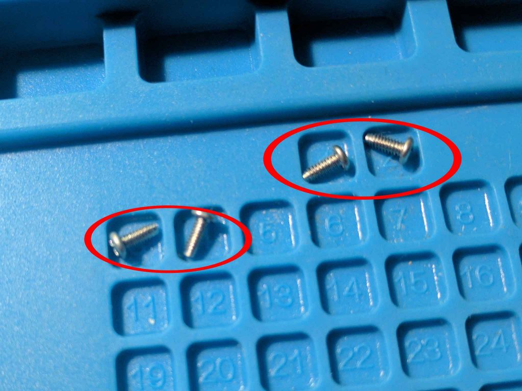 Bottom metal plate screws