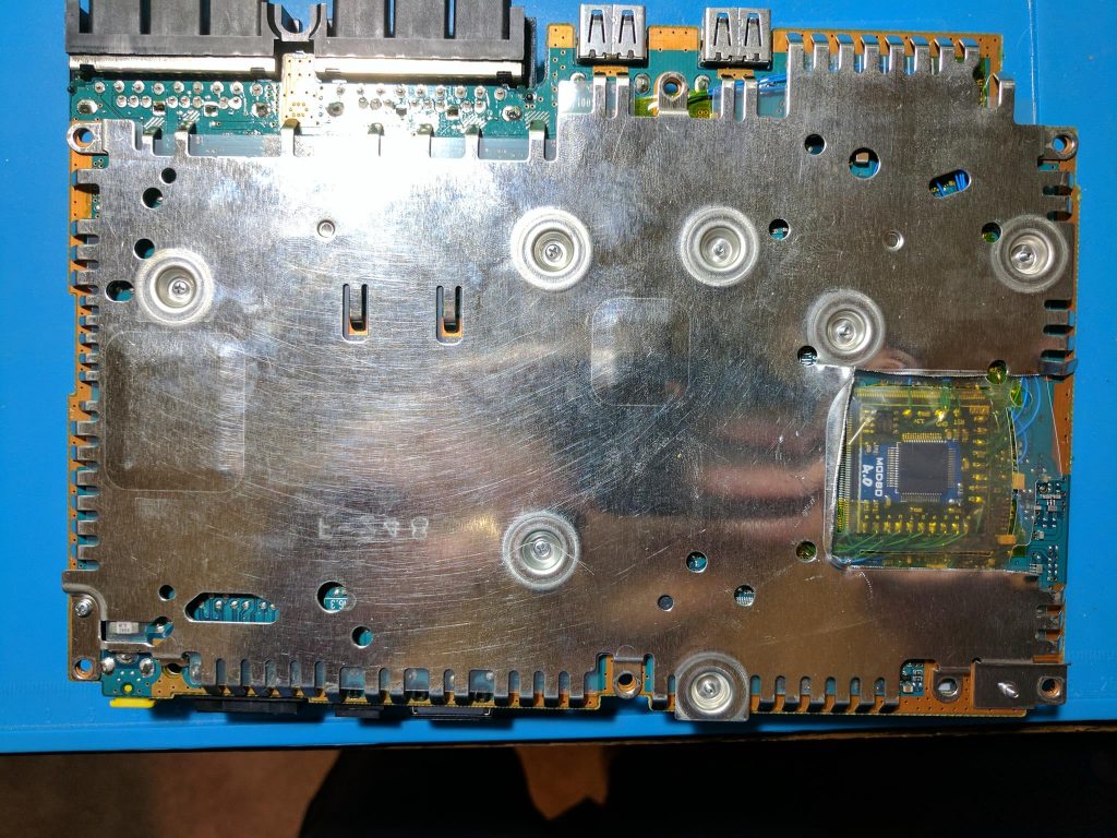 SCPH-70012 PS2 Modbo 4.0 modchip installation (V12 NTSC board ...