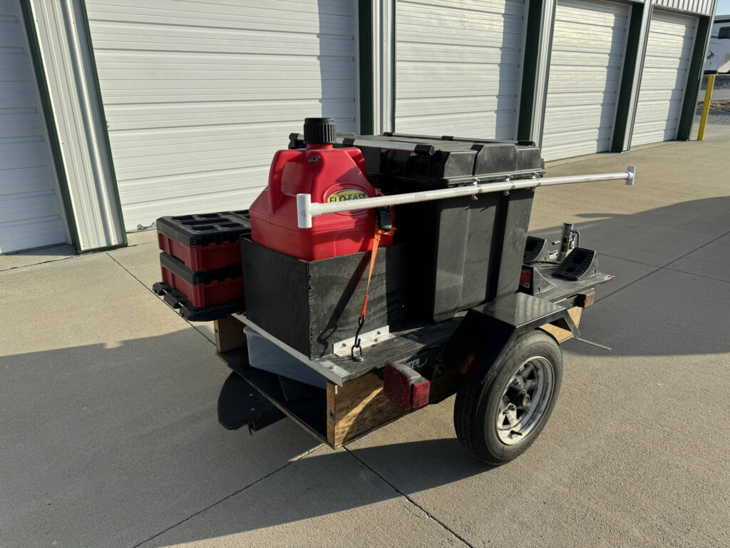 Tire trailer 15 gallon fuel jug